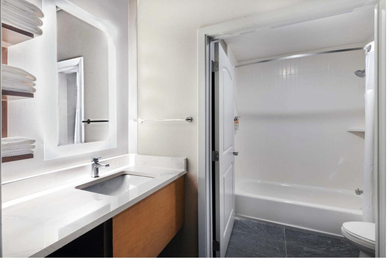 Staybridge Suites Waco South - Woodway By Ihg Eksteriør bilde